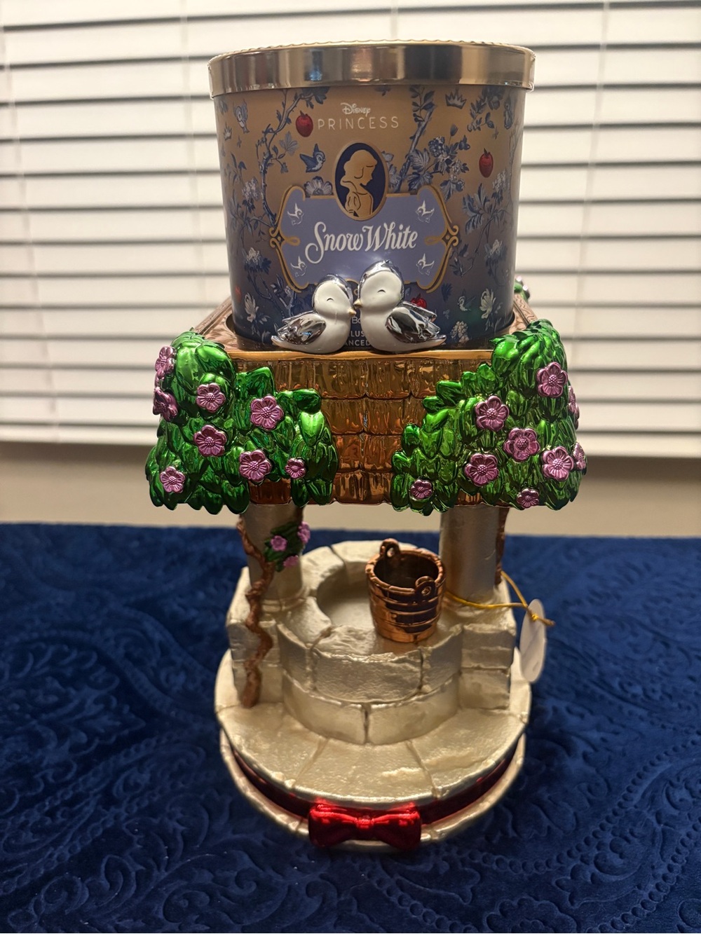Bath and Body Works Disney’s Snow White Candle & Candle Holder